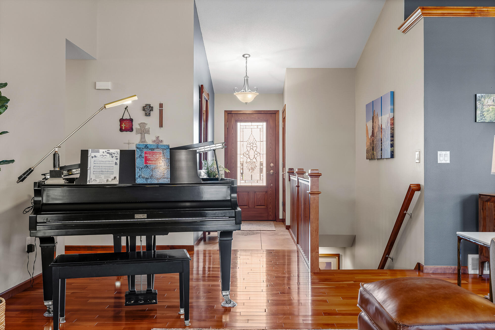 308 Grant Street Holmen, WI 54636 - Photo 6 of 55 Living Area