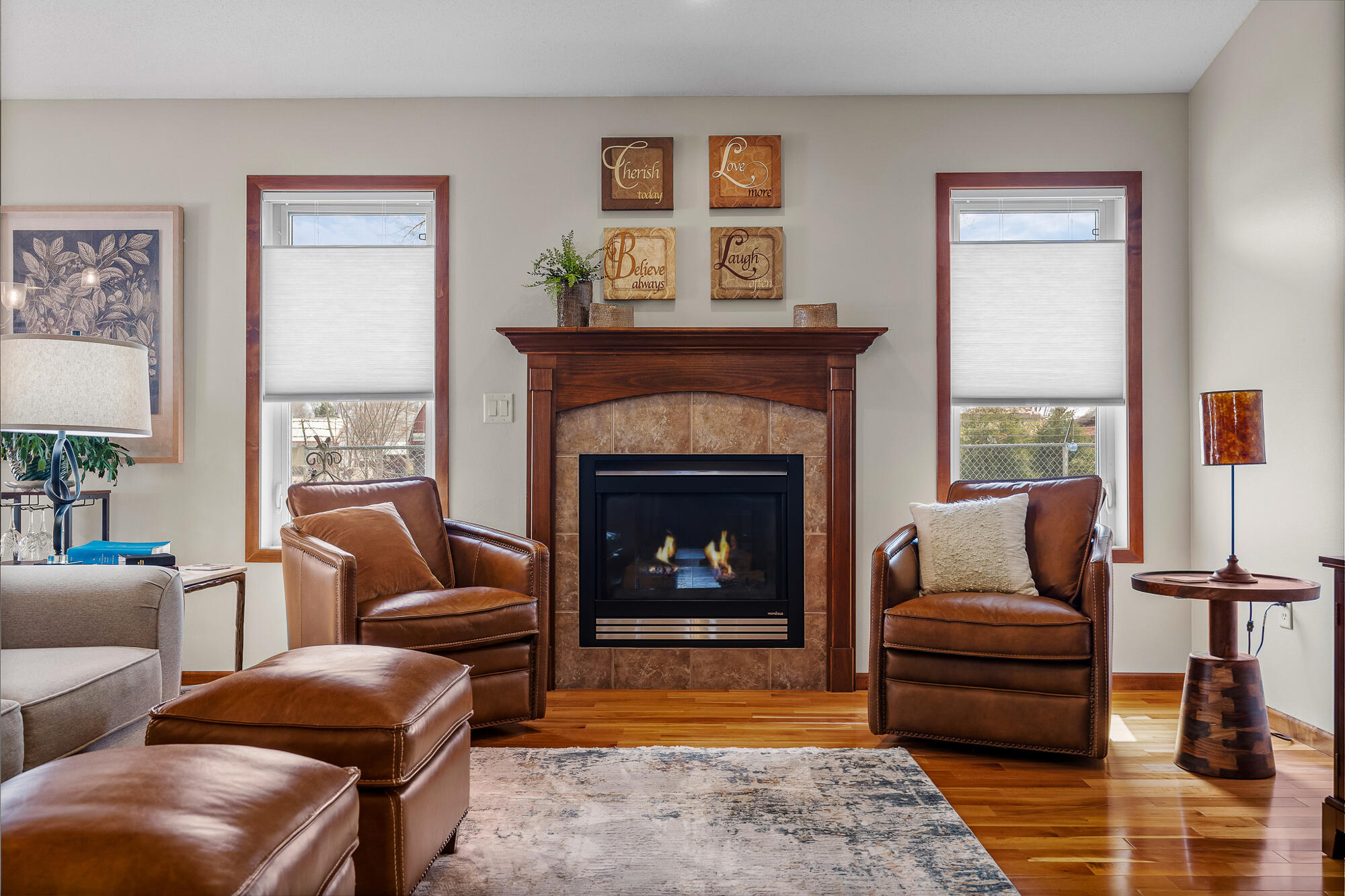 308 Grant Street Holmen, WI 54636 - Photo 8 of 55 Living Room