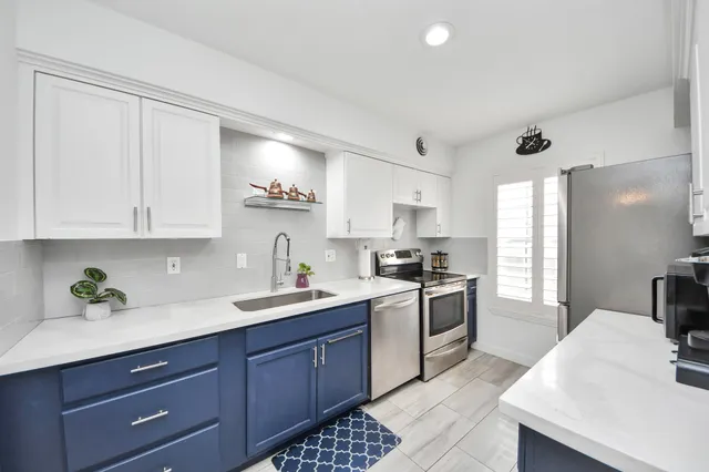 $238,900 | 12757 Huntingwick Drive, Unit 142, Houston, TX 77024