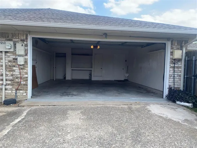 $2,200 | 2213 Woodcreek, Unit A, Carrollton, TX 75006