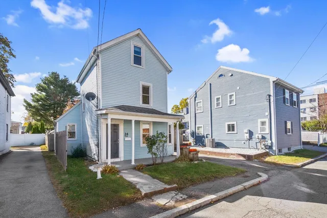 $649,000 | 24 Ellsworth Avenue, Melrose, MA 02176