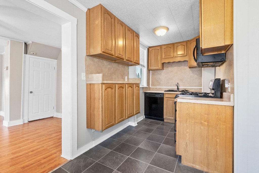 24 Ellsworth Avenue Melrose, MA 02176 - Photo 12 of 30