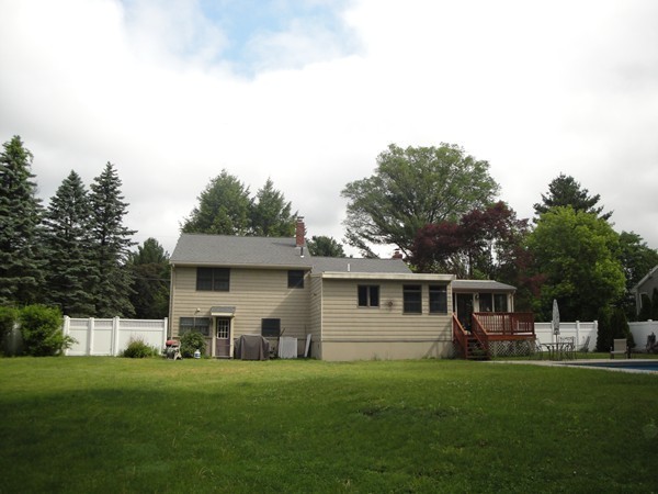 7 Caulfield Road Wayland, MA 01778 - Photo 5 of 18 Gallery Image 5