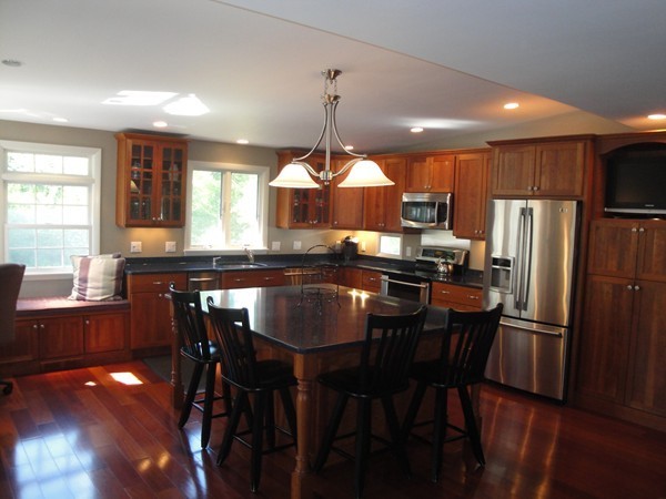 7 Caulfield Road Wayland, MA 01778 - Photo 7 of 18 Gallery Image 7