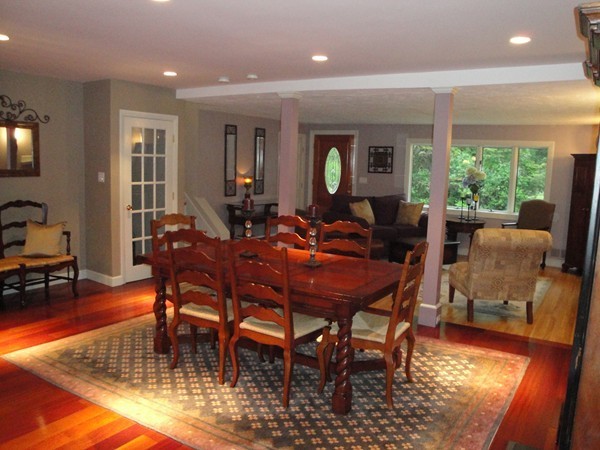 7 Caulfield Road Wayland, MA 01778 - Photo 8 of 18 Gallery Image 8