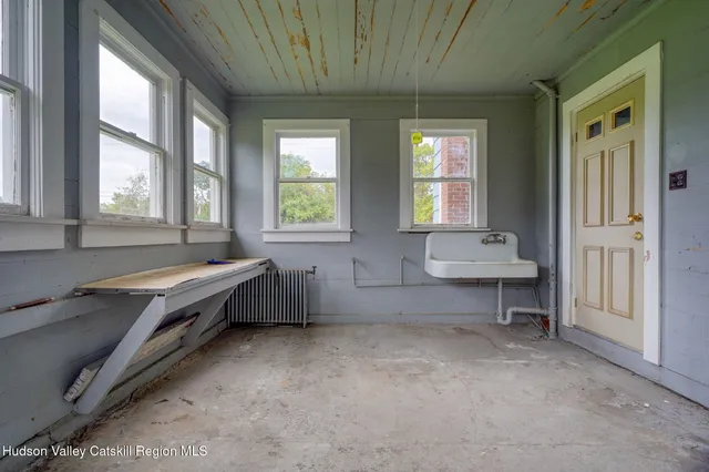 $895,000 | 1595 Highway 385, Athens, NY 12015