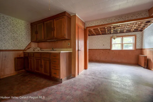 $895,000 | 1595 Highway 385, Athens, NY 12015