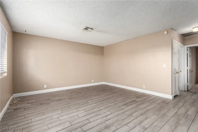 $450,000 | 13 Britz Circle, North Las Vegas, NV 89030