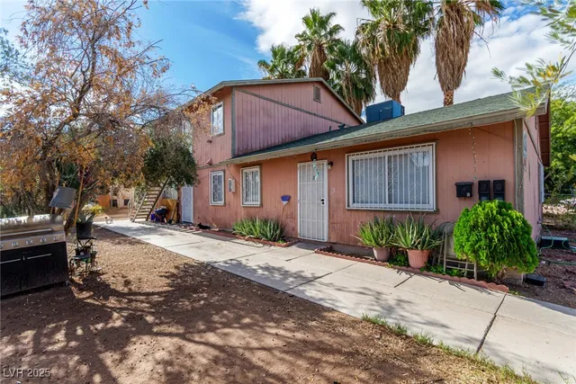 $450,000 | 13 Britz Circle, North Las Vegas, NV 89030