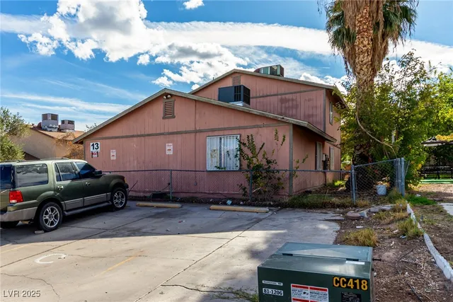$450,000 | 13 Britz Circle, North Las Vegas, NV 89030