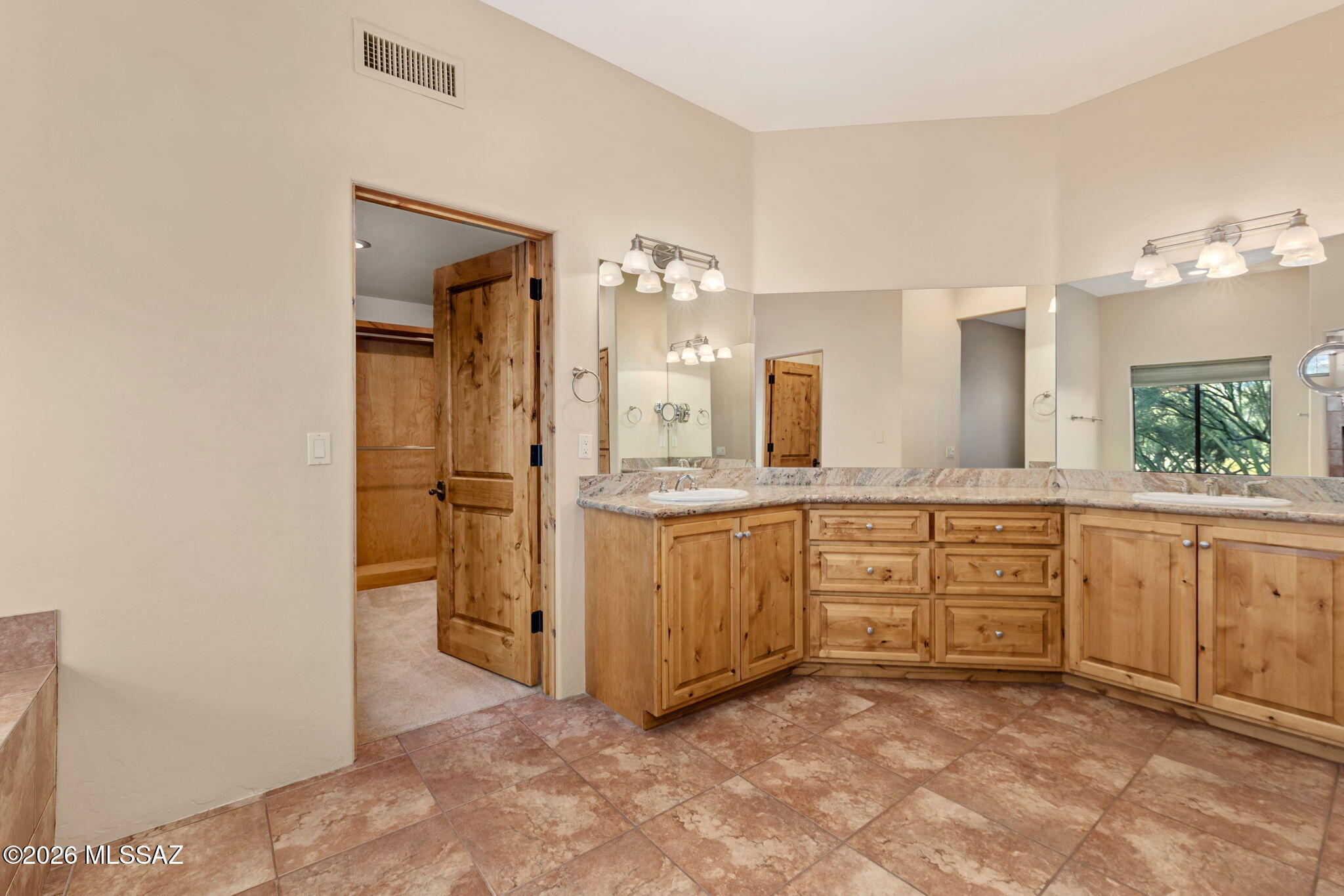 4505 North Wolford Road Tucson, AZ 85749 - Photo 20 of 44 33-web-or-mls-4505 N Wolford Rd- MLS Ima