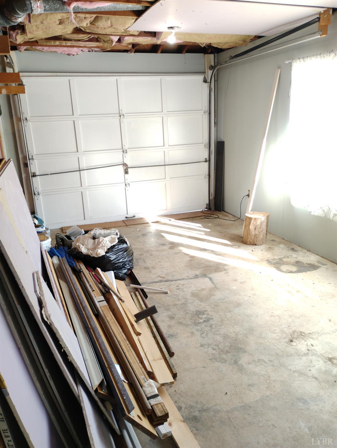 1316 Dudley Road Moneta, VA 24121 - Photo 40 of 61 GARAGE