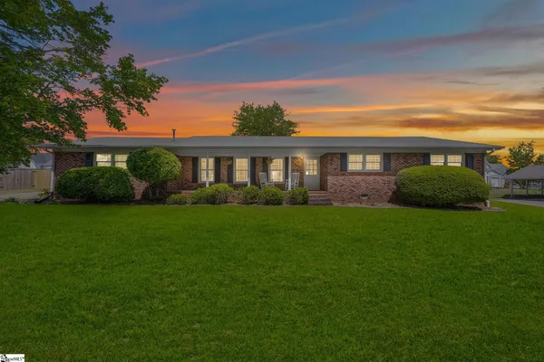 $335,000 | 205 Meadow Lane, Easley, SC 29642