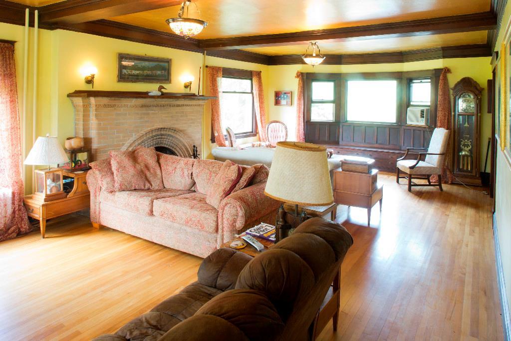 241 Goshen Road Winterport, ME 04496 - Photo 8 of 35 Entertainment sized living room