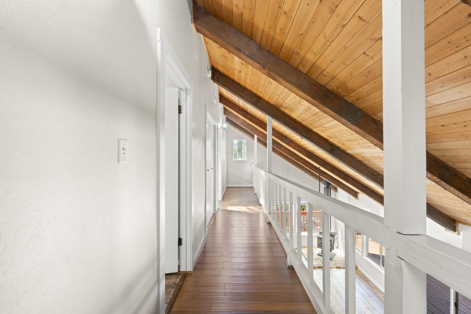14036 Hilltop Road Pine Grove, CA 95665 - Photo 21 of 45 Loft Hallway leads to Jack and Jill Bath and 2 bedrooms.