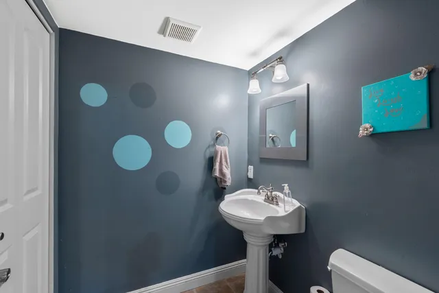 $319,900 | N165W20576 Berry Patch Road, Unit 702, Jackson, WI 53037