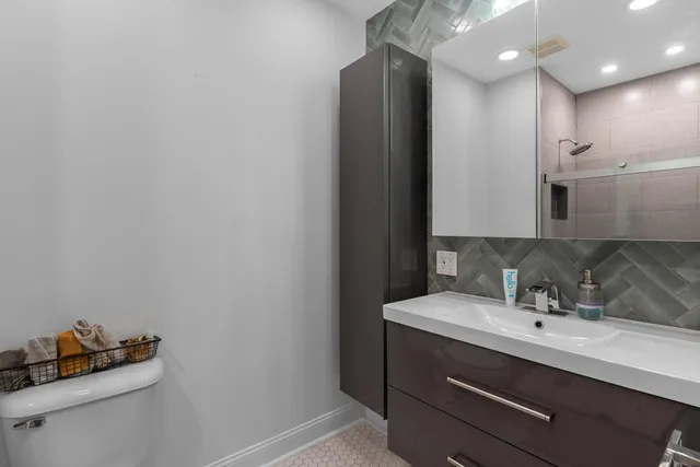 $319,900 | N165W20576 Berry Patch Road, Unit 702, Jackson, WI 53037