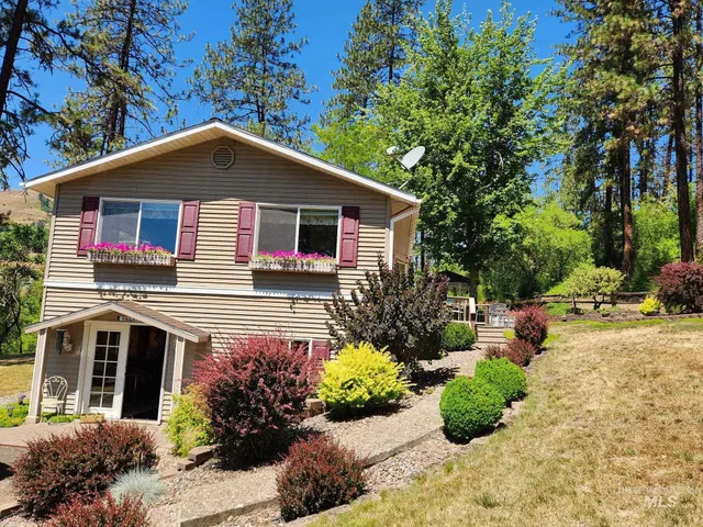 $575,000 | 122 Wild Rose Lane, Kamiah, ID 83536