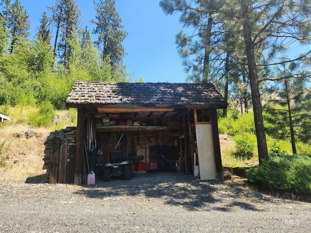 $575,000 | 122 Wild Rose Lane, Kamiah, ID 83536