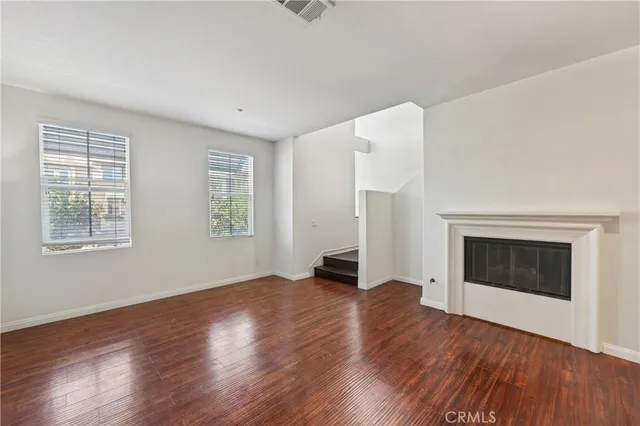 $1,199,000 | 374 Aviator Lane South, Tustin, CA 92782