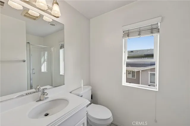 $1,199,000 | 374 Aviator Lane South, Tustin, CA 92782