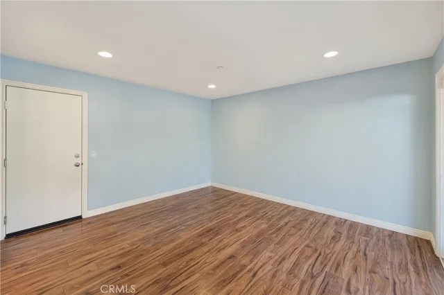 $1,199,000 | 374 Aviator Lane South, Tustin, CA 92782