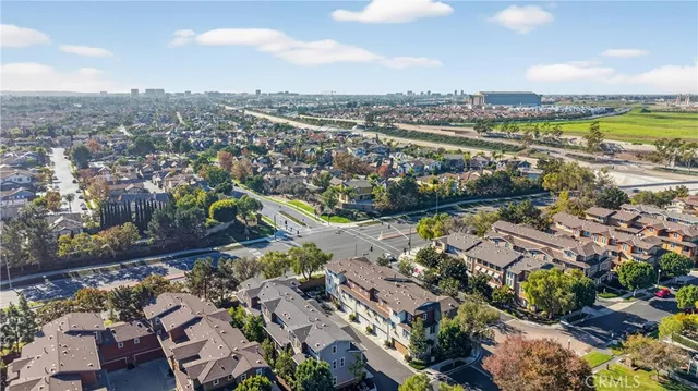 $1,199,000 | 374 Aviator Lane South, Tustin, CA 92782