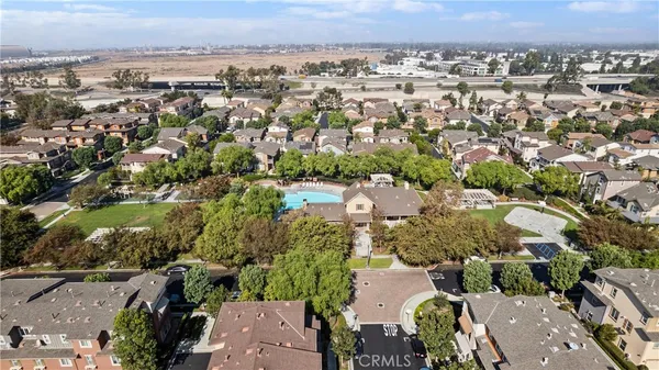$1,199,000 | 374 Aviator Lane South, Tustin, CA 92782