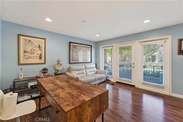 $1,199,000 | 374 Aviator Lane South, Tustin, CA 92782