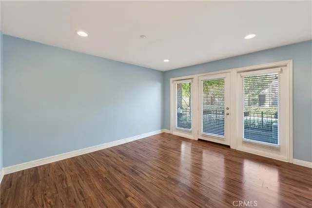 $1,199,000 | 374 Aviator Lane South, Tustin, CA 92782