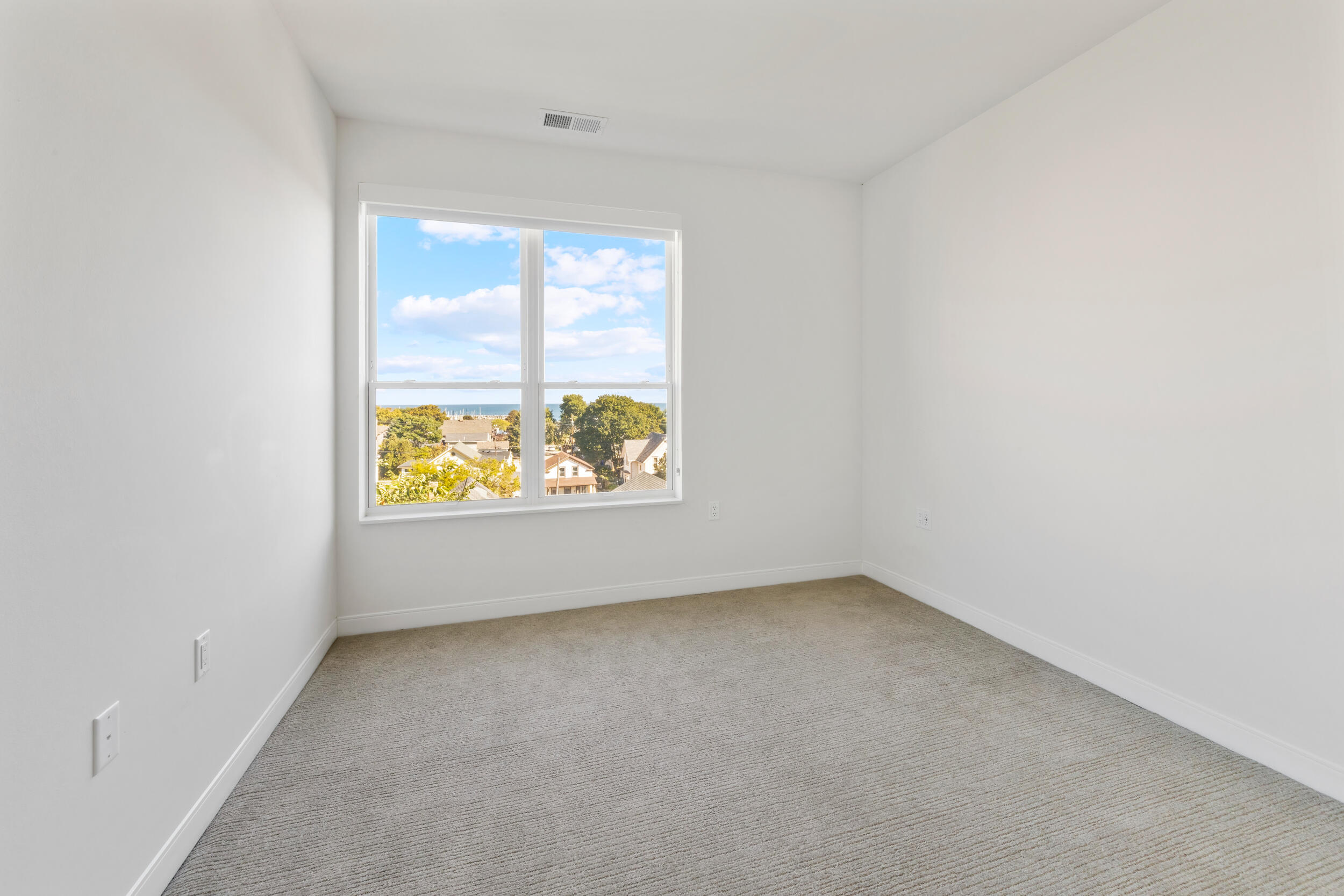 5945 6th Avenue, Unit 419 Kenosha, WI 53140 - Photo 11 of 27 IMG_0696