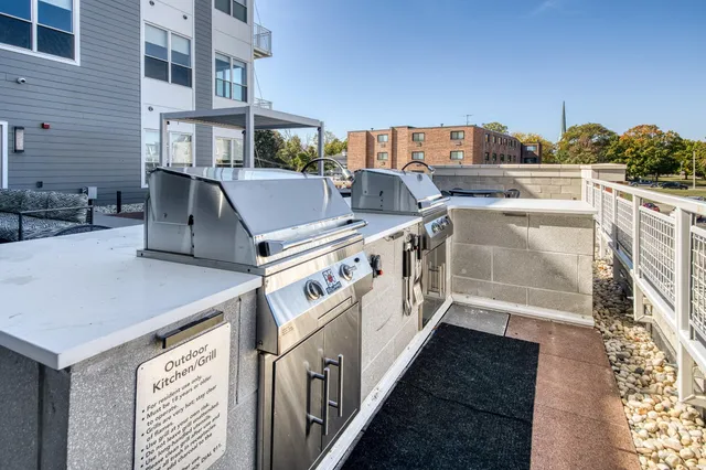 $2,306 | 5945 6th Avenue, Unit 419, Kenosha, WI 53140