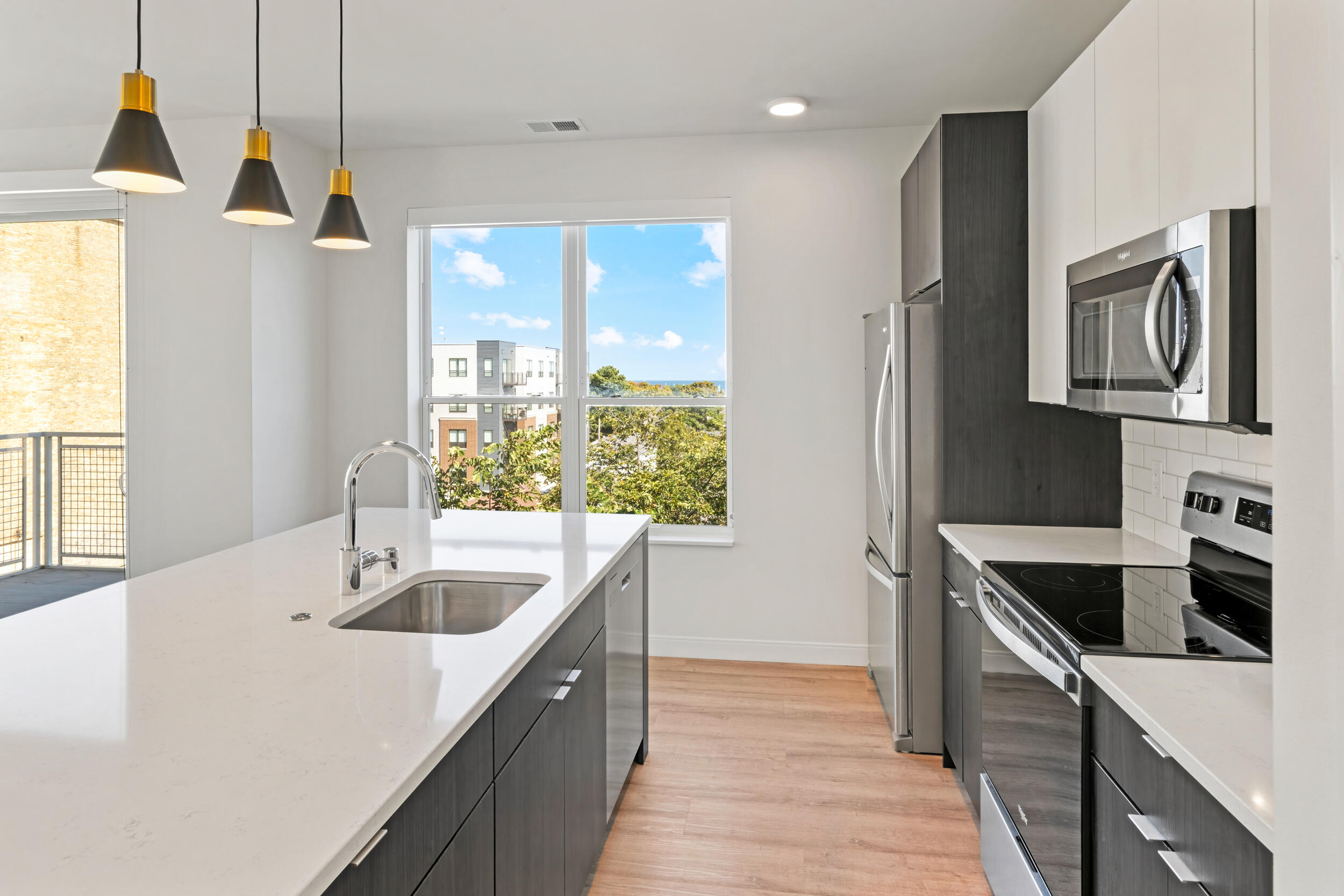 5945 6th Avenue, Unit 419 Kenosha, WI 53140 - Photo 4 of 27 IMG_0727