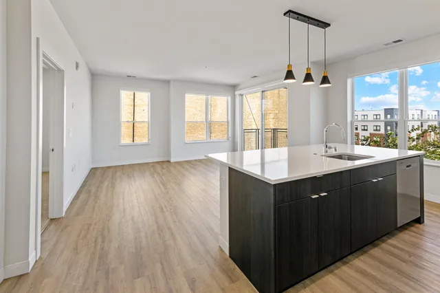 $2,306 | 5945 6th Avenue, Unit 419, Kenosha, WI 53140