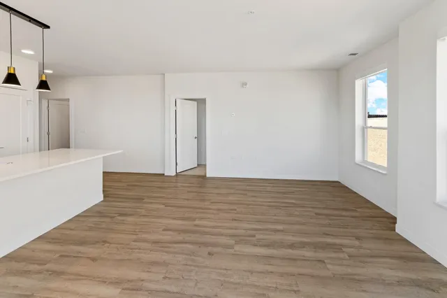 $2,306 | 5945 6th Avenue, Unit 419, Kenosha, WI 53140