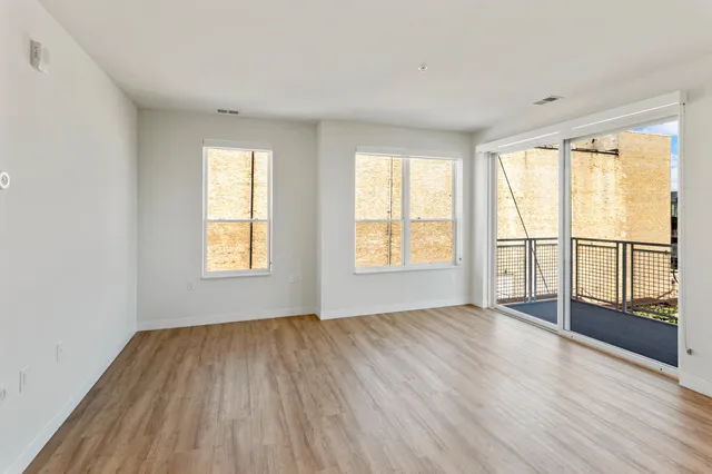 $2,306 | 5945 6th Avenue, Unit 419, Kenosha, WI 53140