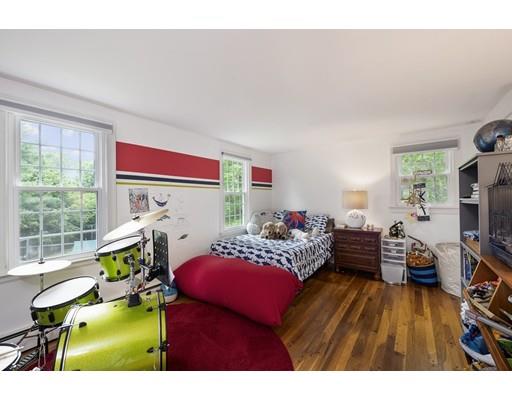 20 Round Hill Road Weston, MA 02493 - Photo 14 of 28