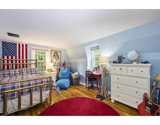 20 Round Hill Road Weston, MA 02493 - Photo 15 of 28