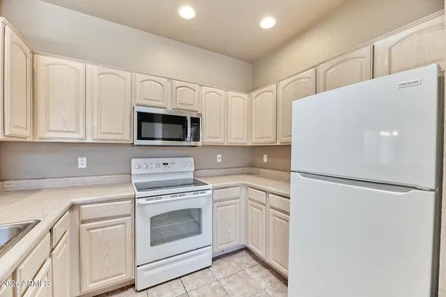 $1,650 | 11874 North Saguaro Boulevard, Unit D, Fountain Hills, AZ 85268
