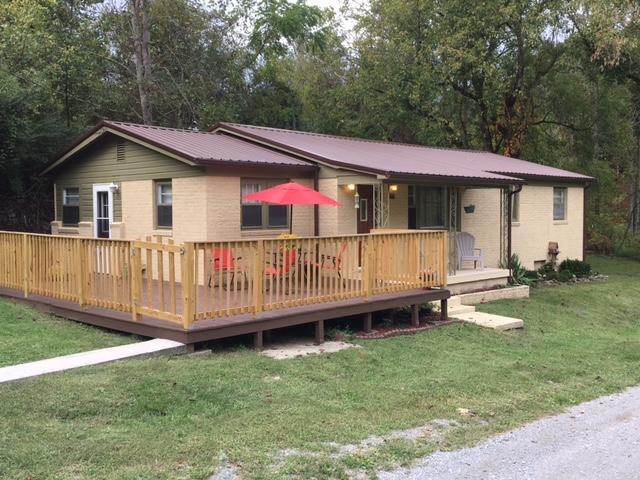 FRONT OF HOUSE