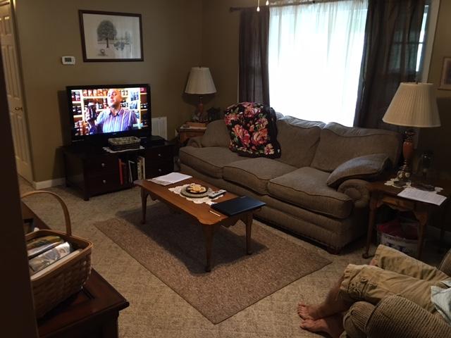 531 Anders Road Tazewell, TN 37879 - Photo 8 of 15 LIVING ROOM