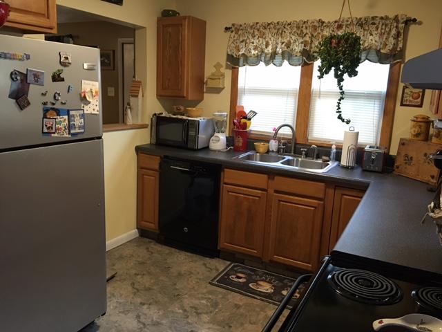 531 Anders Road Tazewell, TN 37879 - Photo 10 of 15 KITCHEN