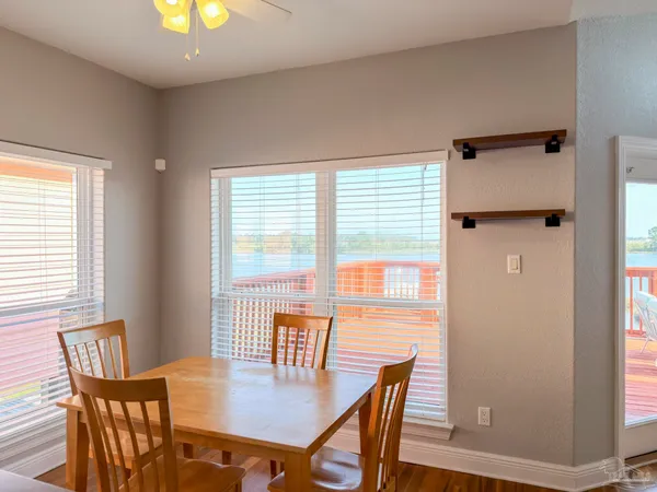 $3,400 | 2572 Gulf Breeze Avenue, Pensacola, FL 32507