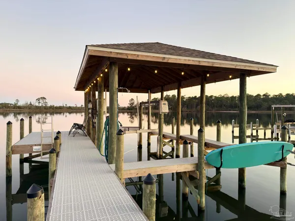 $3,400 | 2572 Gulf Breeze Avenue, Pensacola, FL 32507