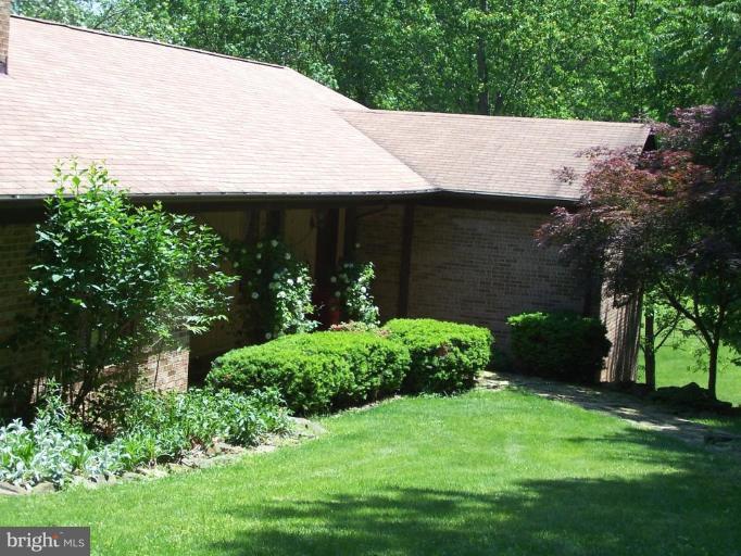 6062 Snow Mountain Road Broad Run, VA 20137 - Photo 28 of 28 Front Entrance
