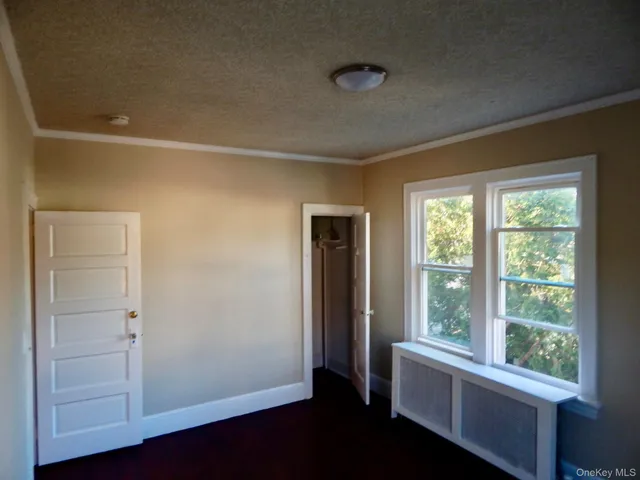 $3,000 | 146 Summerfield Street, Scarsdale, NY 10583