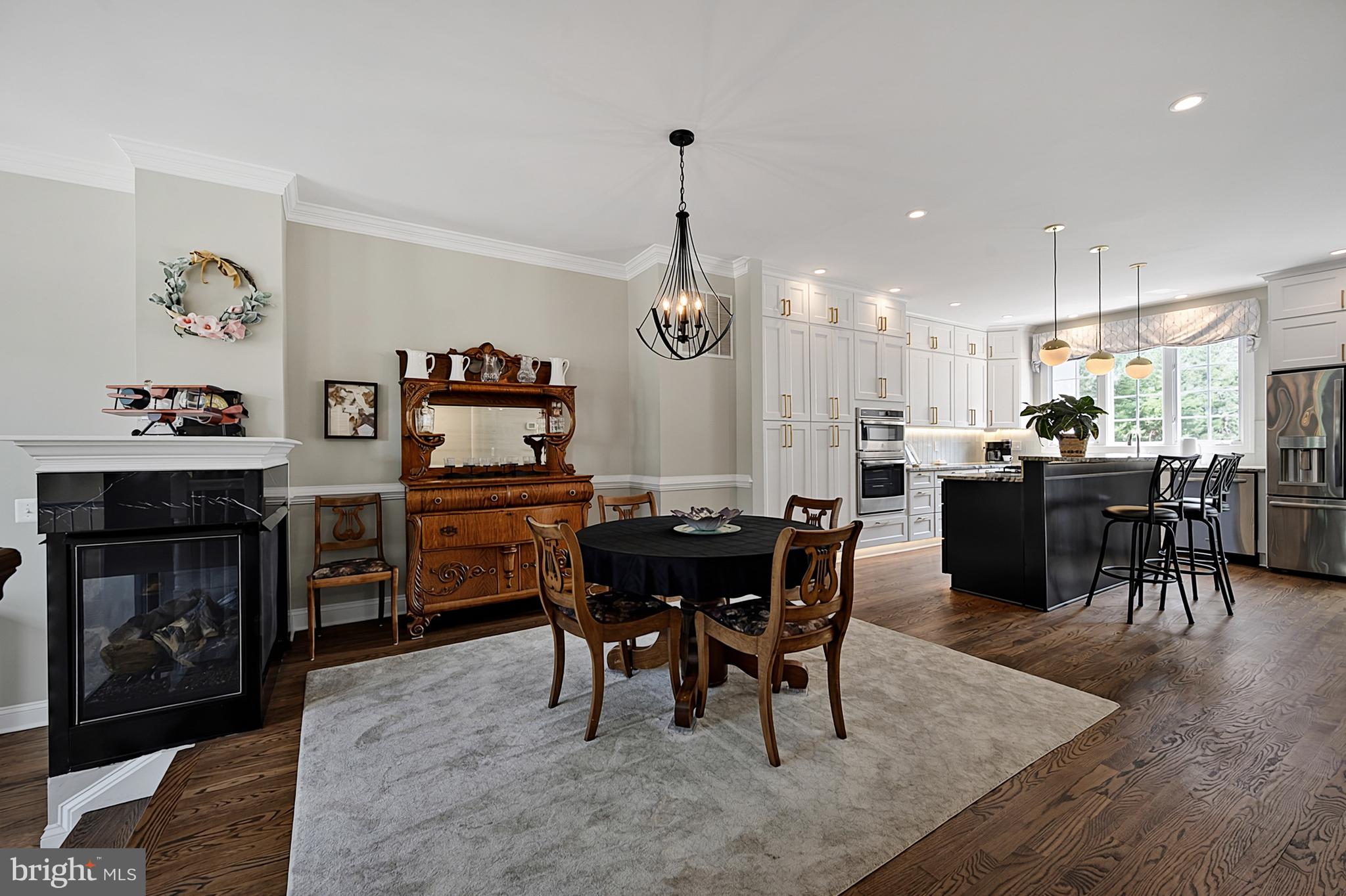5424 Edsall Ridge Place Alexandria, VA 22312 - Photo 16 of 48 Open plan DR next to kitchen