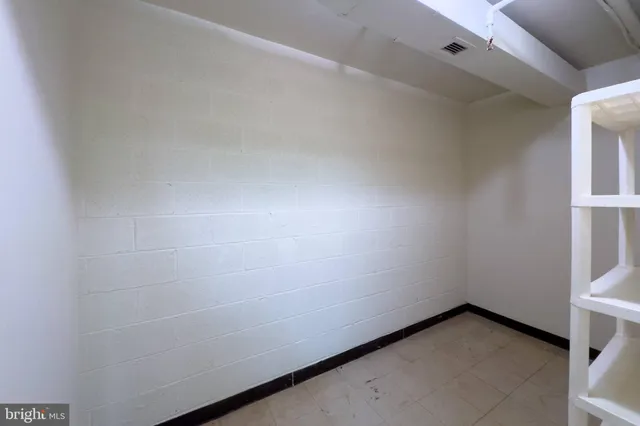 $394,888 | 5902 Cove Landing Road, Unit 202, Burke, VA 22015