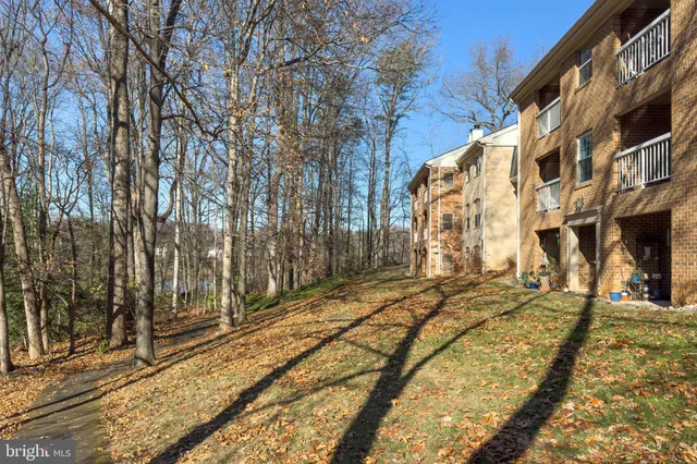 $394,888 | 5902 Cove Landing Road, Unit 202, Burke, VA 22015