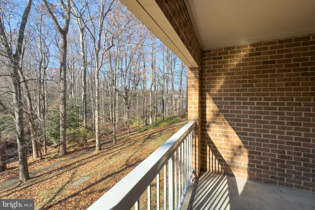 $394,888 | 5902 Cove Landing Road, Unit 202, Burke, VA 22015